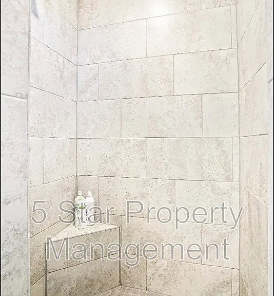 12612 Dorchester Ave — Photo 6