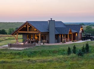 987 River Rd, Red Cloud, NE 68970