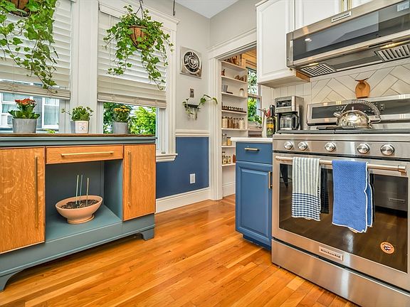 4th image of 61-63 Philbrick St #2