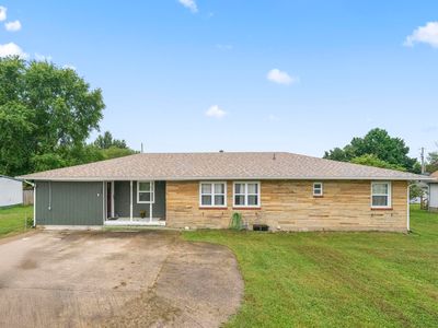 708 West Street, Stockton, MO, 65785
