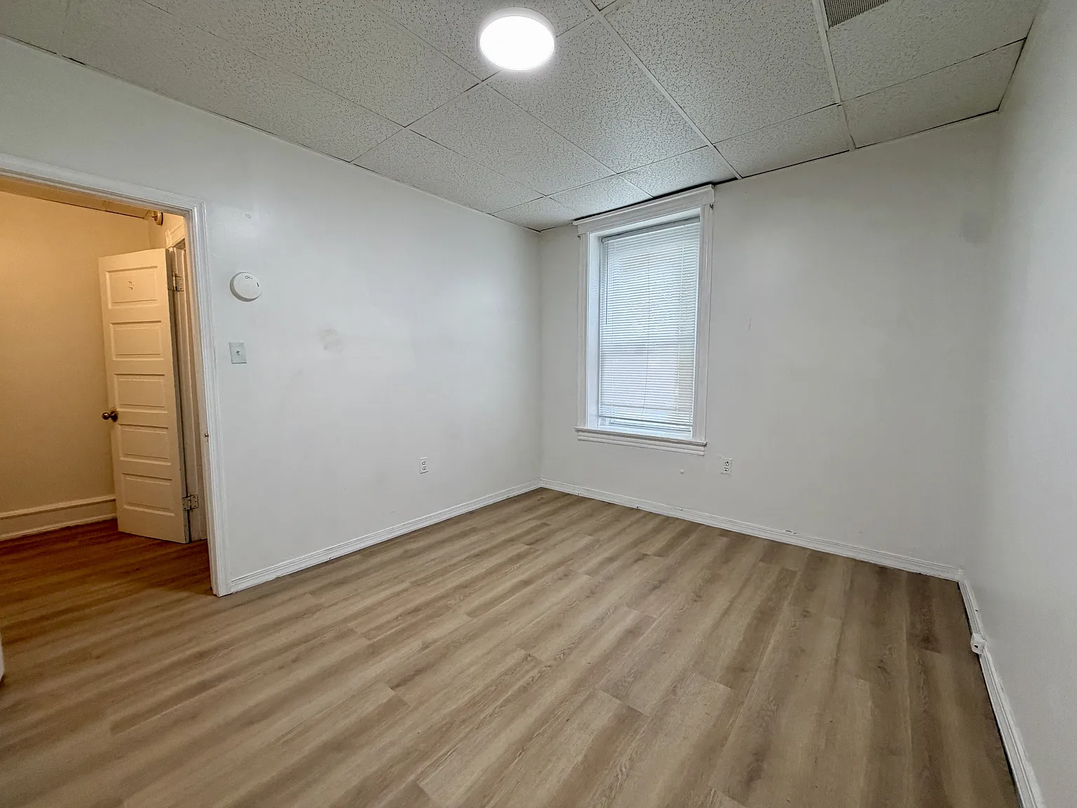 1 bed, 700 sqft, $895 — Photo 4