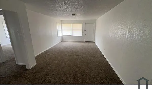 3 bed, $1,595 — Photo 4