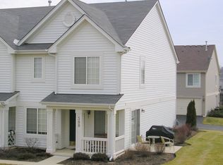 588 Blue Springs Dr, Fox Lake, IL 60020