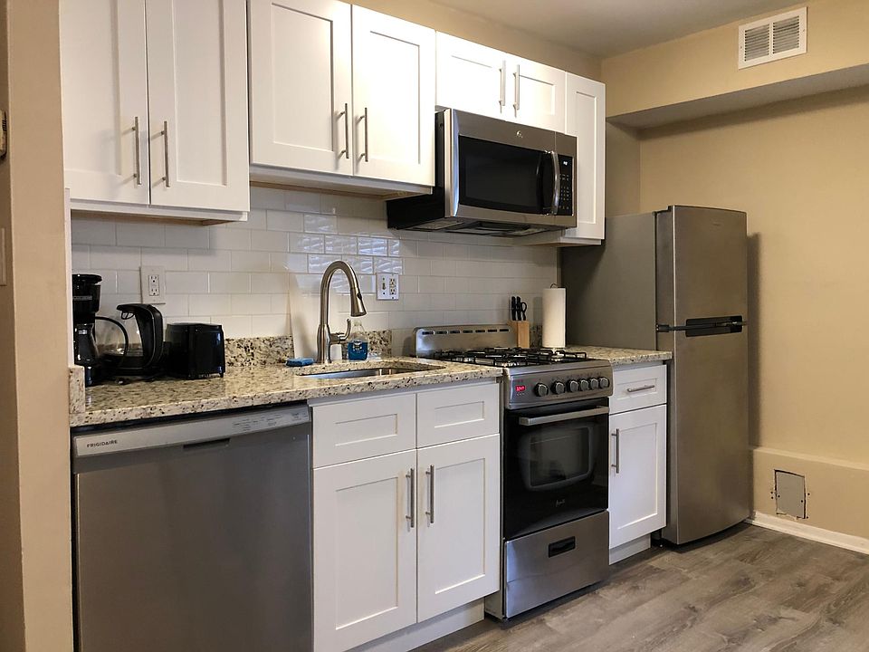 1st image of 1214 Waverly Walk #204