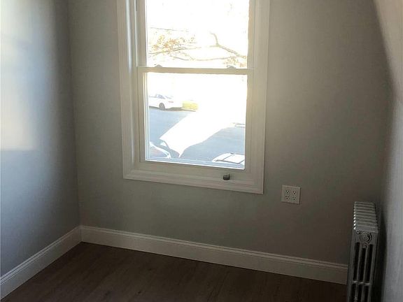 5th image of 92-20 Winchester Blvd