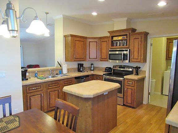 Large Kitchen