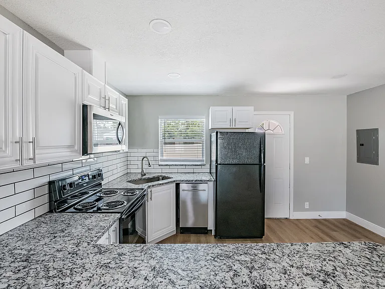 2642 South Dr #A — Photo 14