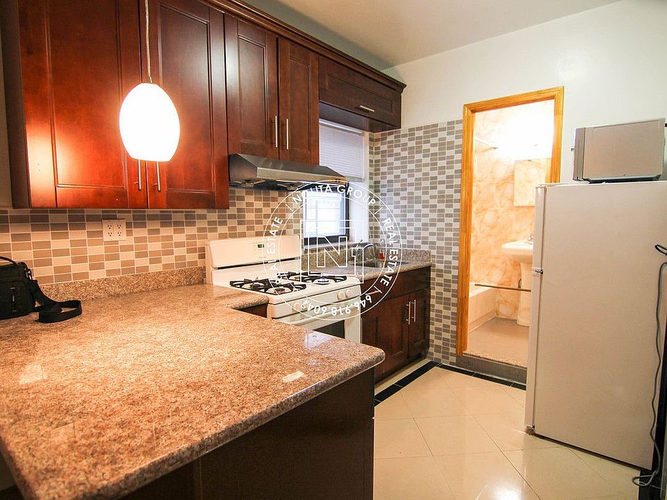 1st image of 146 Forsyth St APT 1B