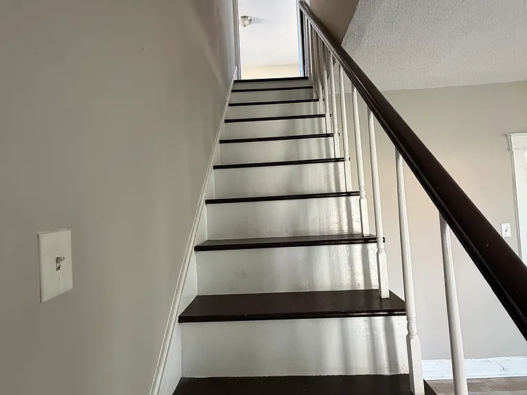 1485 Jackson Ave — Photo 9