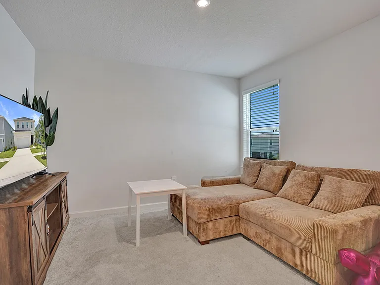 12749 SW Orvieto Way — Photo 14