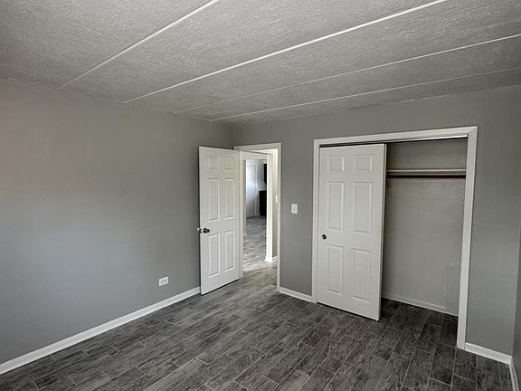 5th image of 1408 Carol St #3C