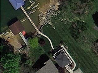 105 Carter Dr, Johnson City, TN 37601