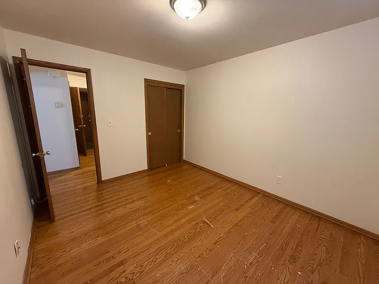 1441 N Franklin Pl — Photo 7