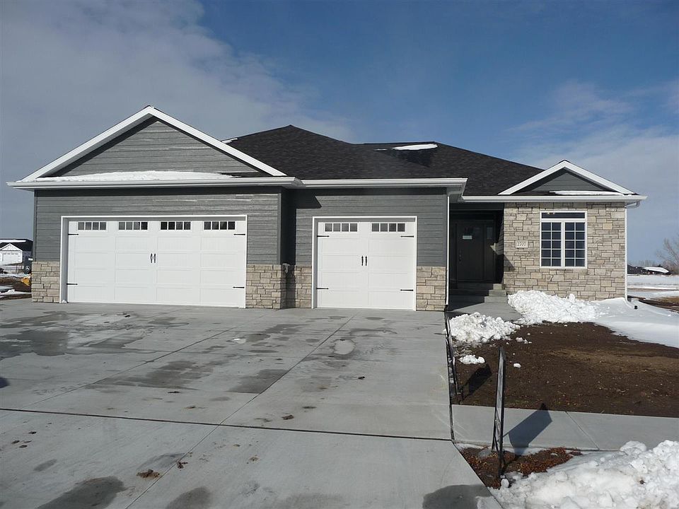 1st image of 2707 W 35th St