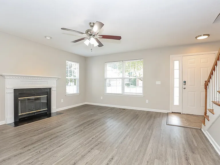6988 Calderwood Dr — Photo 5