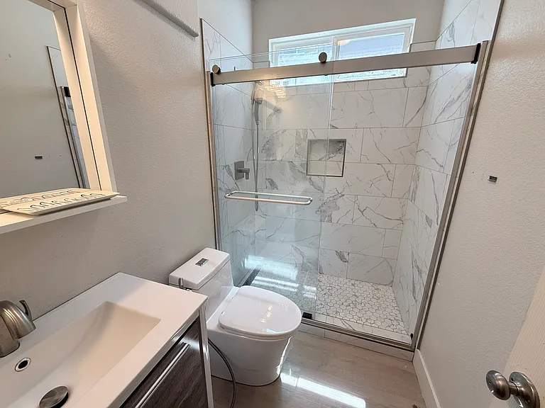 972 Cameron Dr — Photo 18