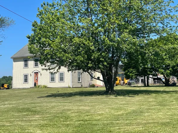 72 N Wheaton Ave, Seekonk, MA 02771