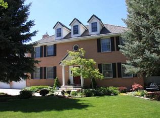 2223 E Pinecreek Cir, Cottonwood Heights, UT 84093