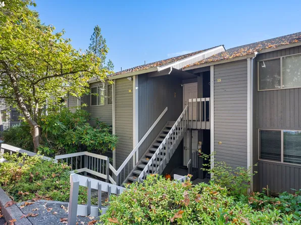 44 Eagle Crest Dr APT 15, Lake Oswego, OR 97035