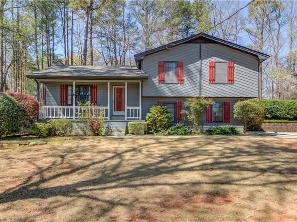 3165 Village Glen Trl, Snellville, GA 30039