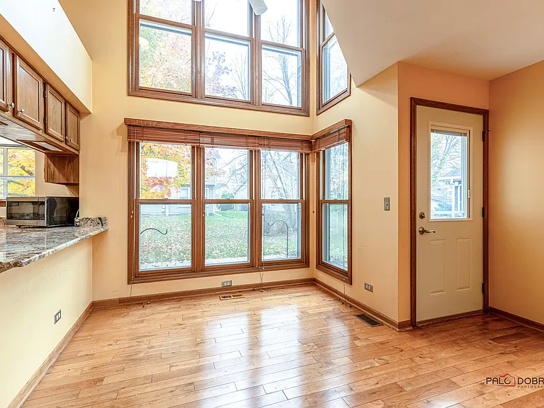 1551 Crowfoot Cir N — Photo 11