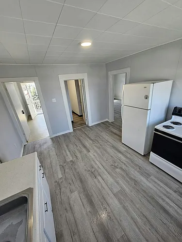 235 Ziegler St #237 Photo 1