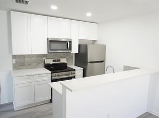 1181 W 28th St #3, West Palm Beach, FL 33404