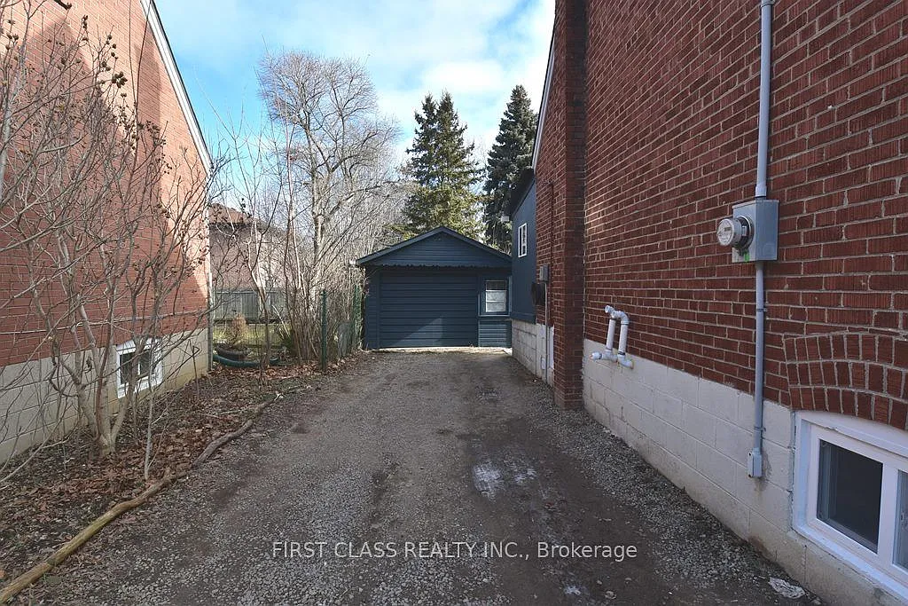 2 bed, $2,500 — Photo 2