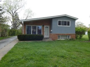 722 N Lenore St, Addison, IL 60101