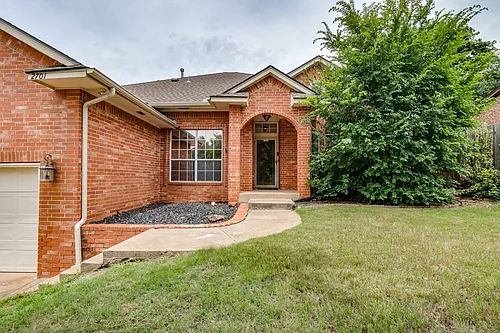 2701 Shady Tree Ln Photo 1 2701 Shady Tree Ln Photo 1