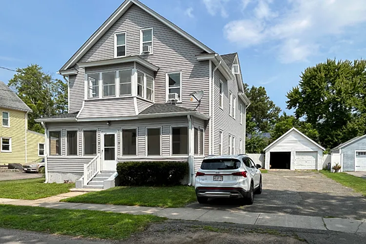 54 Lawnwood Ave #1 — Photo 1