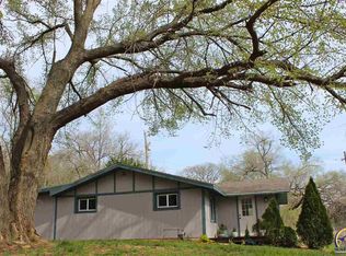 2747 NE Meriden Rd, Topeka, KS 66617