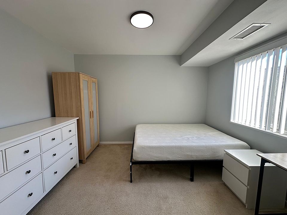 1st image of 5340 Holmes Run Pkwy #202A
