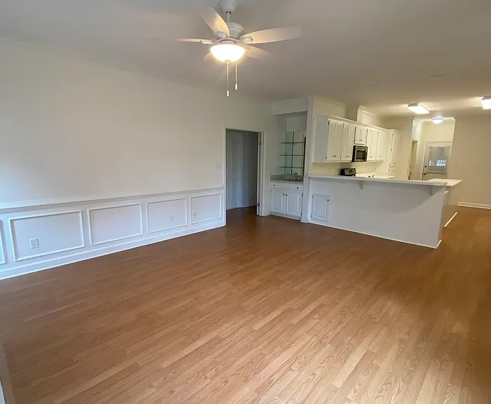 4545 Reigate Ct — Photo 10
