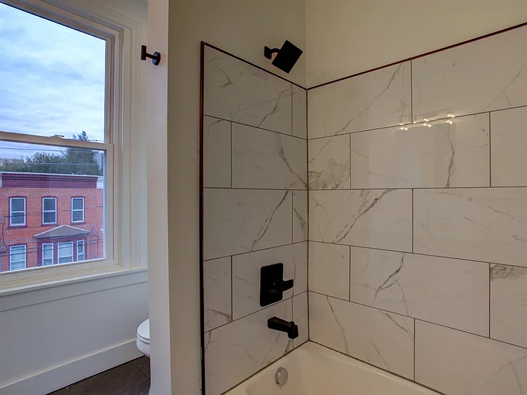 11 E Walnut St #4 — Photo 5