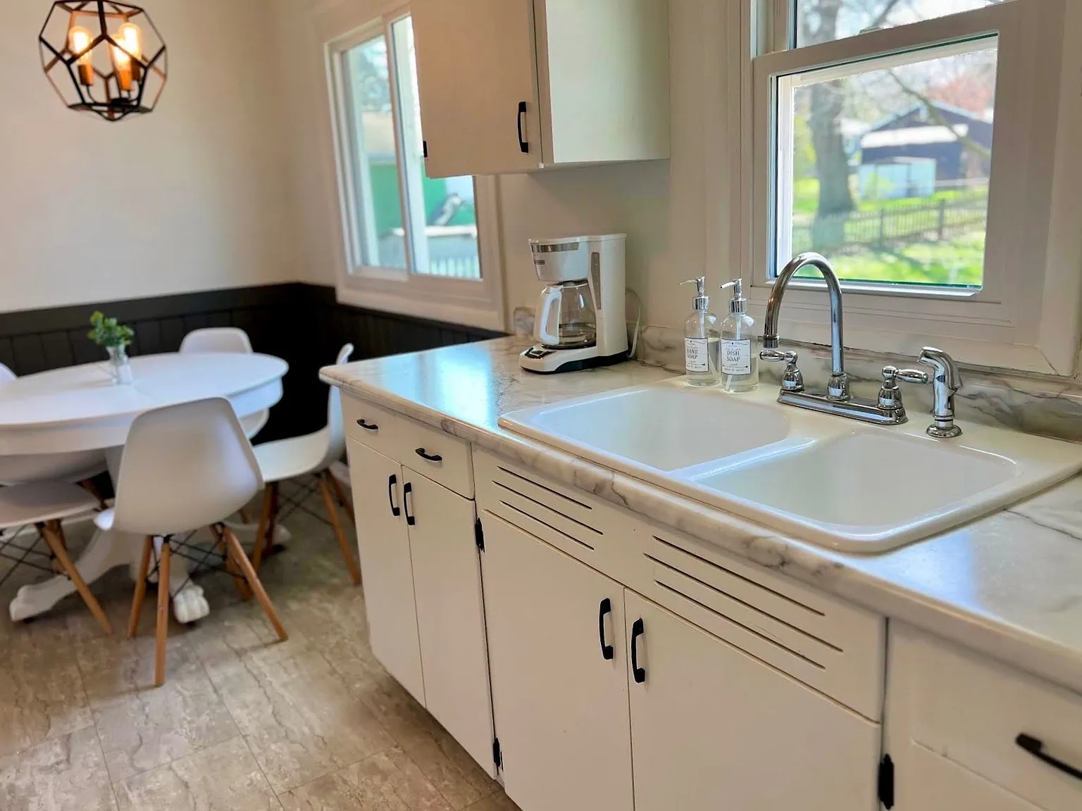 3 bed, 1567 sqft, $3,200 — Photo 2