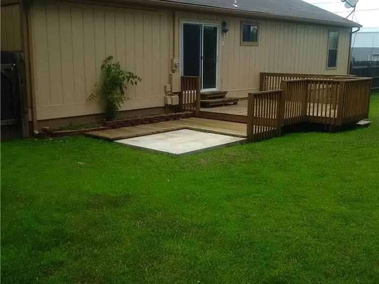 2110 S Emma Ave — Photo 8
