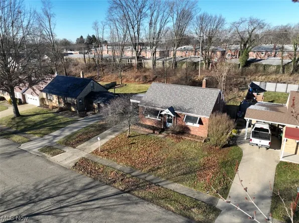 2625 Clearview Ave NW, Canton, OH 44718
