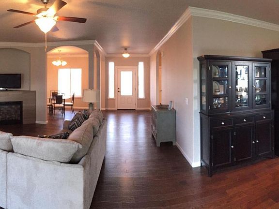 3rd image of 1509 W Naches Ave