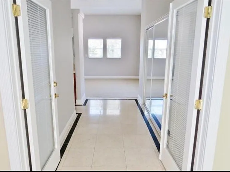 310 Tamarack Ave — Photo 2