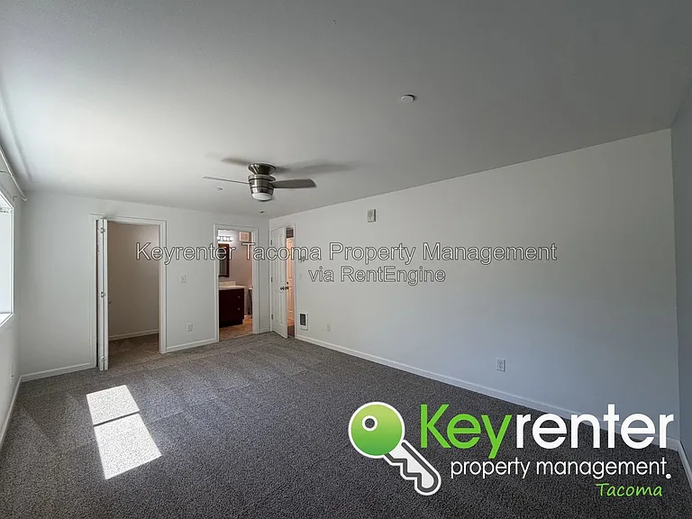 323 S 30th St #B — Photo 11