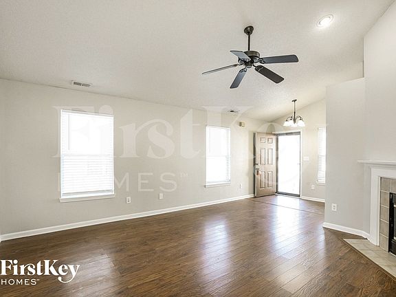 3rd image of 15442 Ten Point Dr