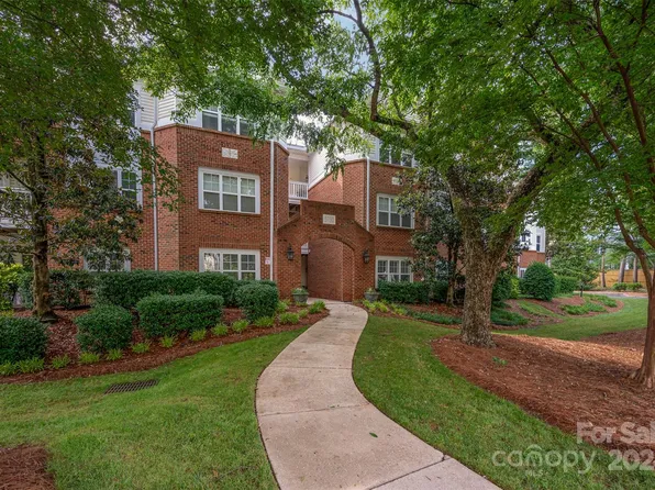 5730 Closeburn Rd APT G, Charlotte, NC 28210