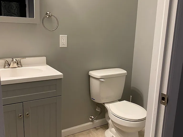 102 Lincoln Ave — Photo 4