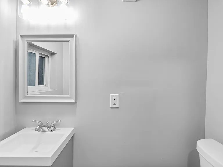 1731 N Pulaski St — Photo 2