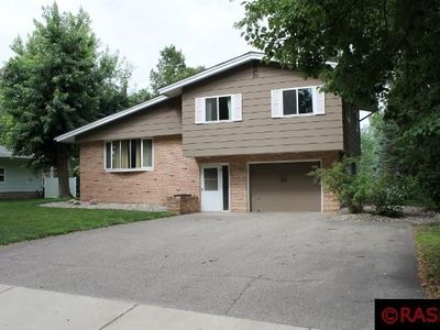 30 S Inga Ave, Le Center, MN, 56057