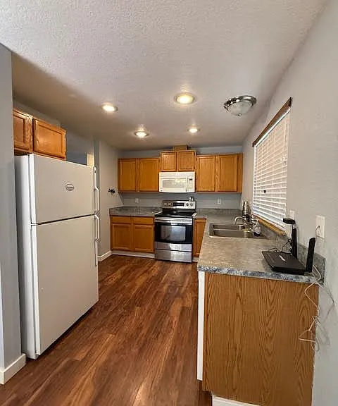 18748 Rampart Dr SE — Photo 8