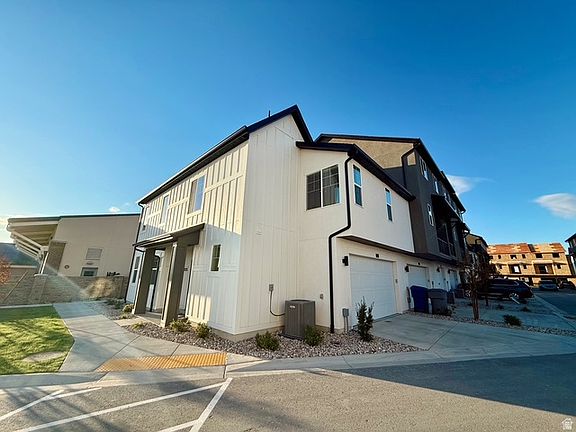5th image of 1125 N Clifton Dr #101