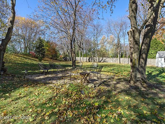 5th image of 30828 N Leesley Ct