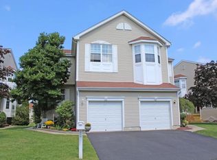 72 Cheyenne St, Tinton Falls, NJ 07712